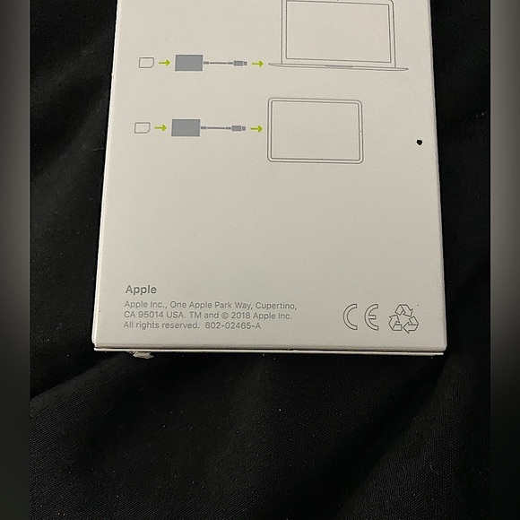 ✨Apple - USB-C to SD Card Reader Adaptor - NEW/SEALED BOX - Picture 7 of 16